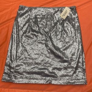 NEW: FOREVER 21 silver sequence skirt